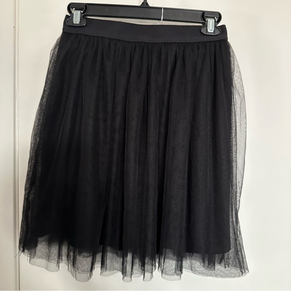 Lauren Conrad short black Tulle mini skirt - Picture 6 of 10